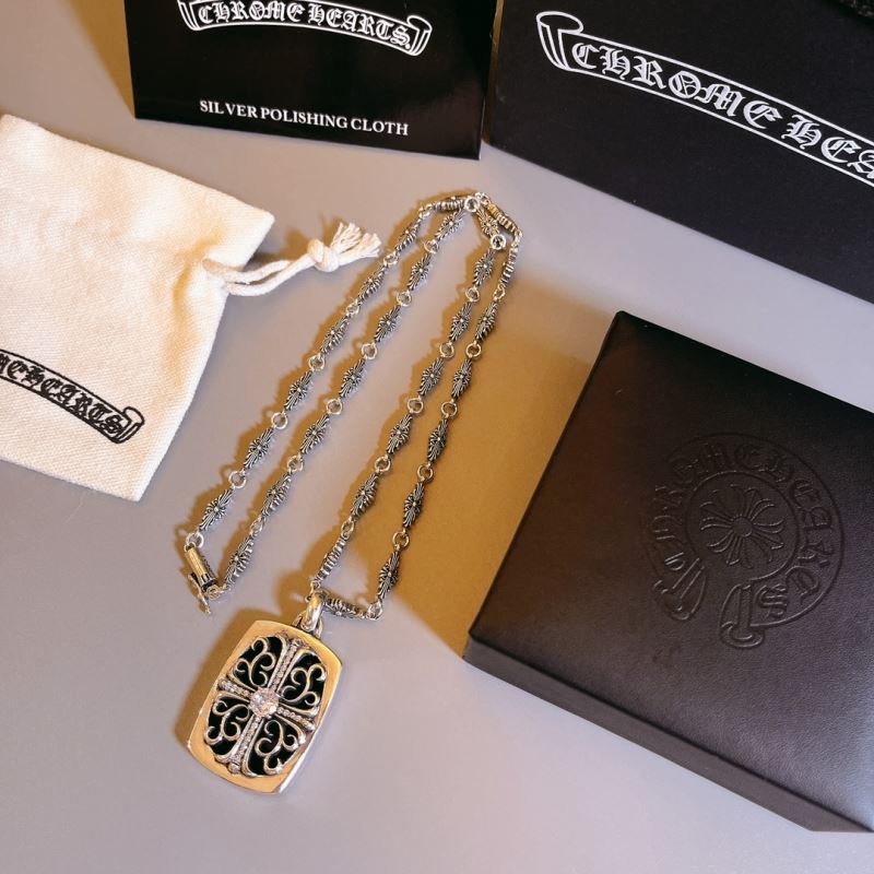 Ch*0me He**ts necklaces
